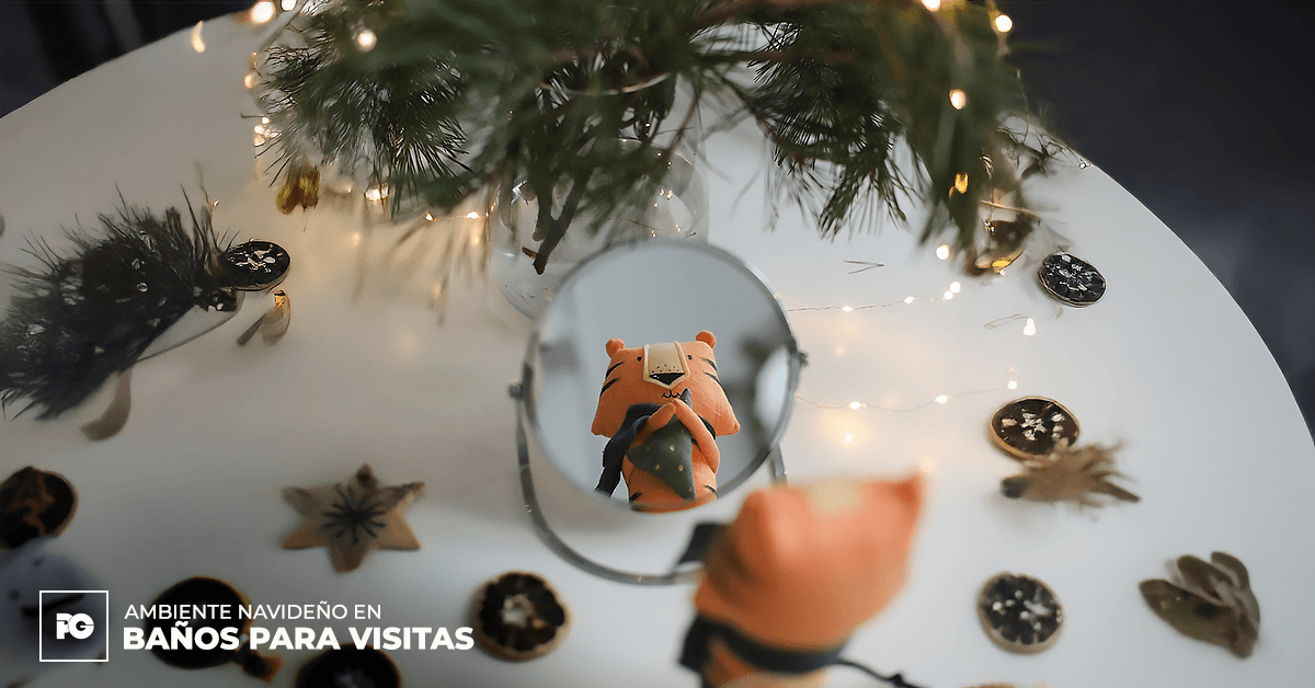 Ambiente navideño baños de visitas 1 | Plomería García Ambiente navideño en baños para visitas